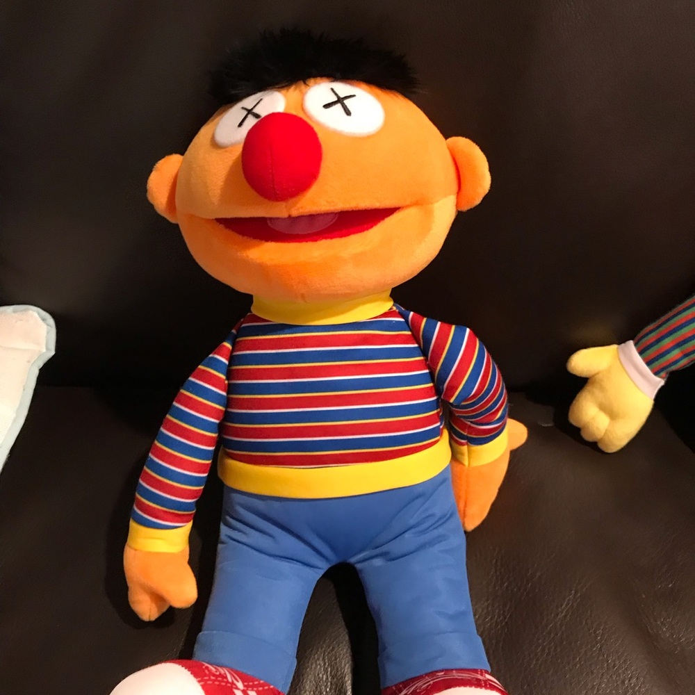 Uniqlo kaws sesame street Ernie plush
